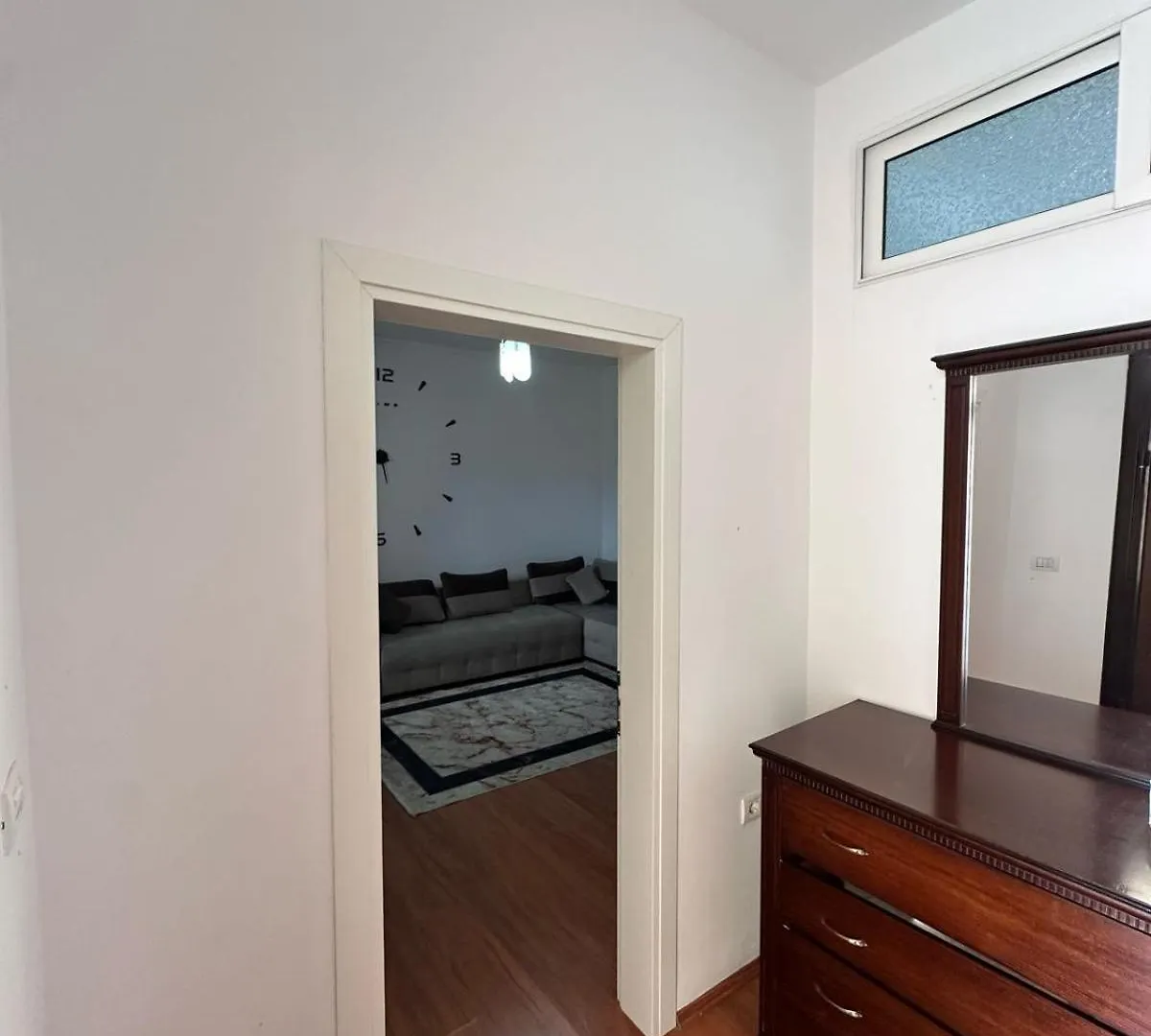Elby Apartment ,Airport Pick Up Drop Off Berat