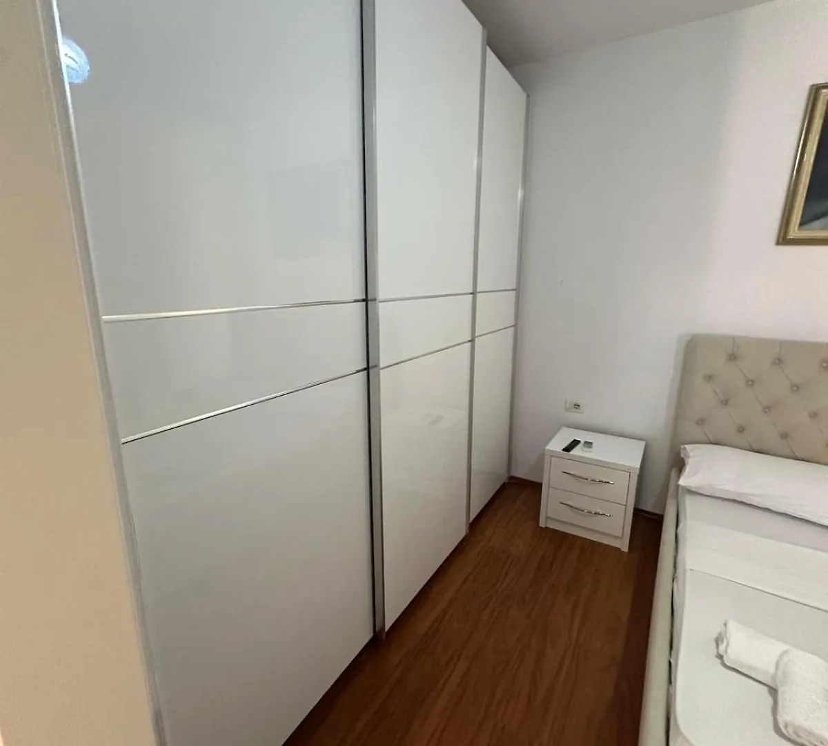 Elby Apartment ,Airport Pick Up Drop Off Berat