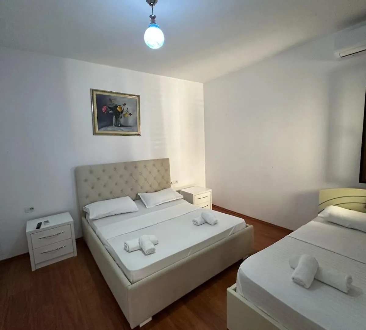 Elby Apartment ,Airport Pick Up Drop Off Berat
