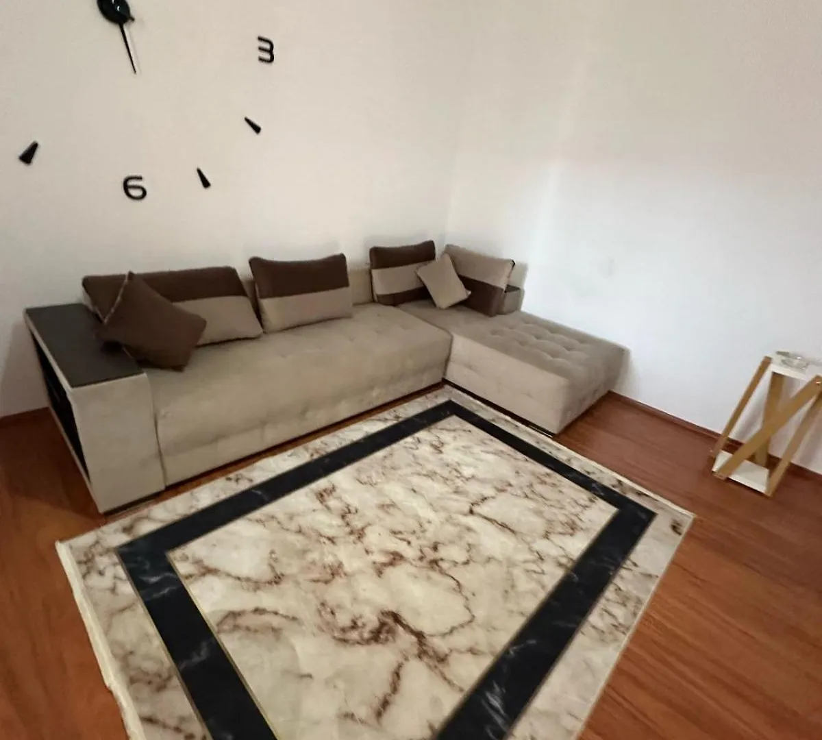 Elby Apartment ,Airport Pick Up Drop Off Berat 0*,  Albania